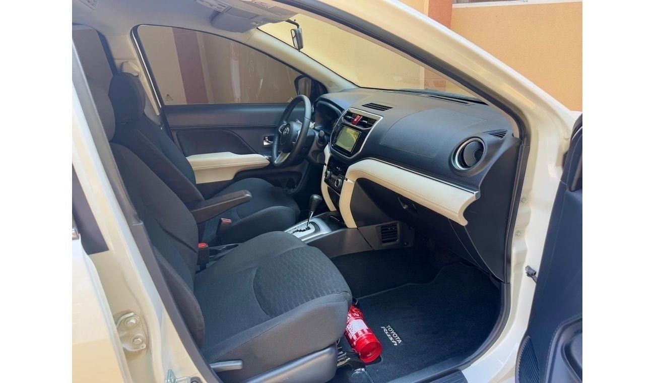 تويوتا راش Toyota Rush GX 2023 GCC 7 seater .Free accident