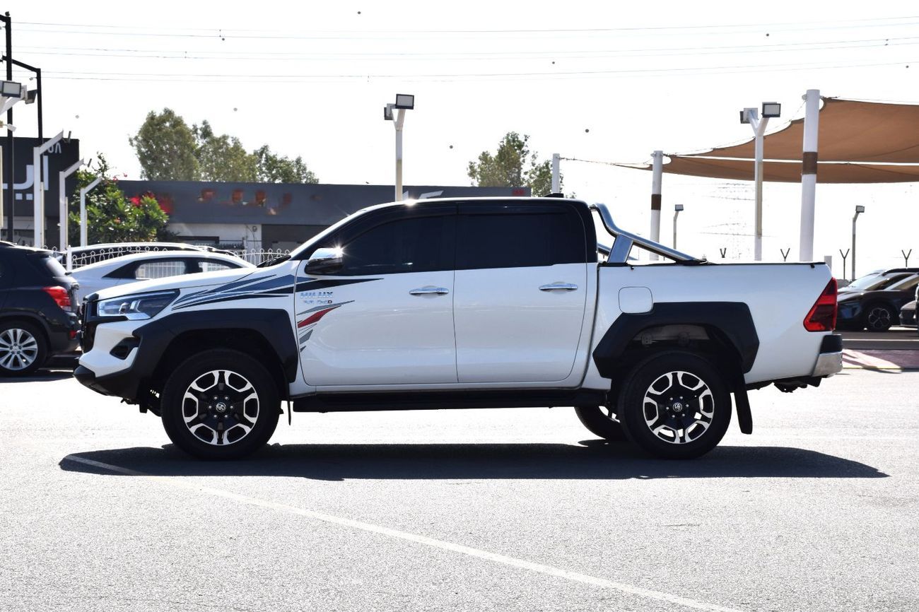 Toyota Hilux 4X4 Diesel 2.8L (Right Hand Drive)