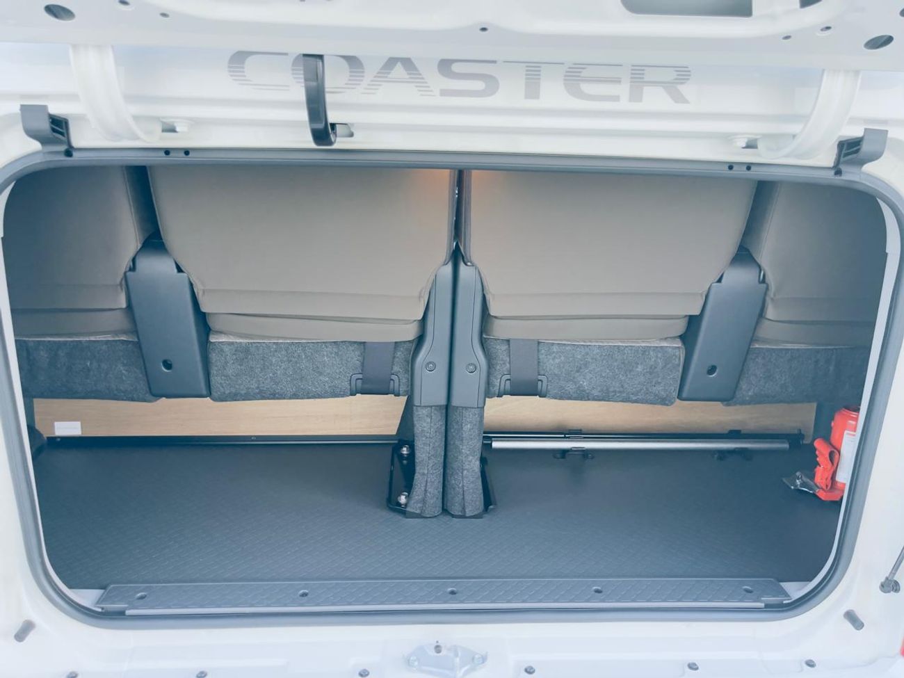 Toyota Coaster toyota coaster 4.0l 2025   23 seater 3 BELT