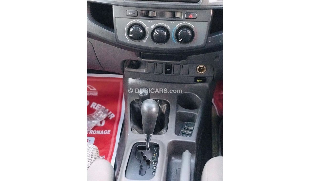 Toyota Hilux Toyota Hilux Diesel Engine Model 2013 white color Very clean and good Condition