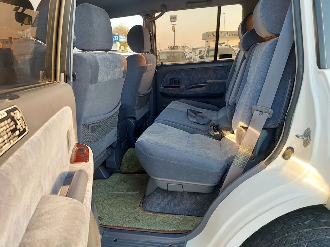 Toyota Land Cruiser TOYOTA LAND CRUISER PRADO SUV RHD 2001 MODEL 2.7 L PETROL AUTOMATIC(PM47611)