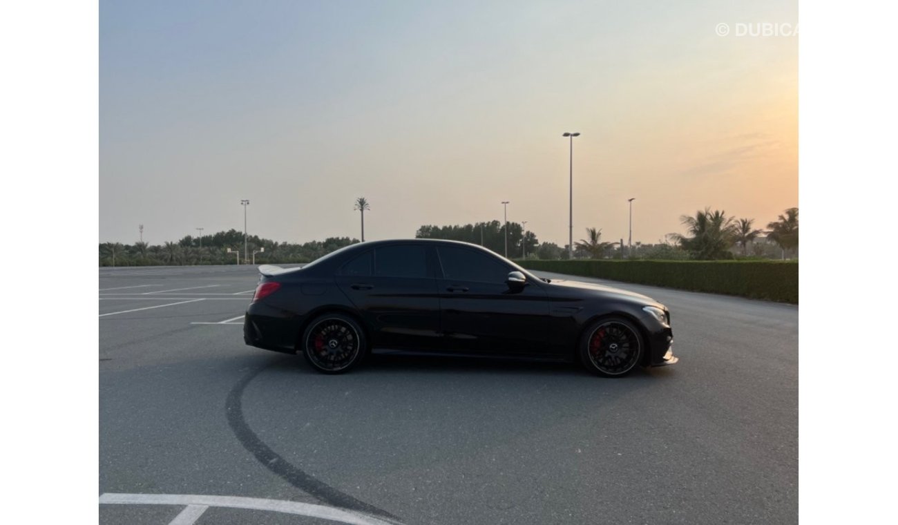 مرسيدس بنز C 63 AMG Std