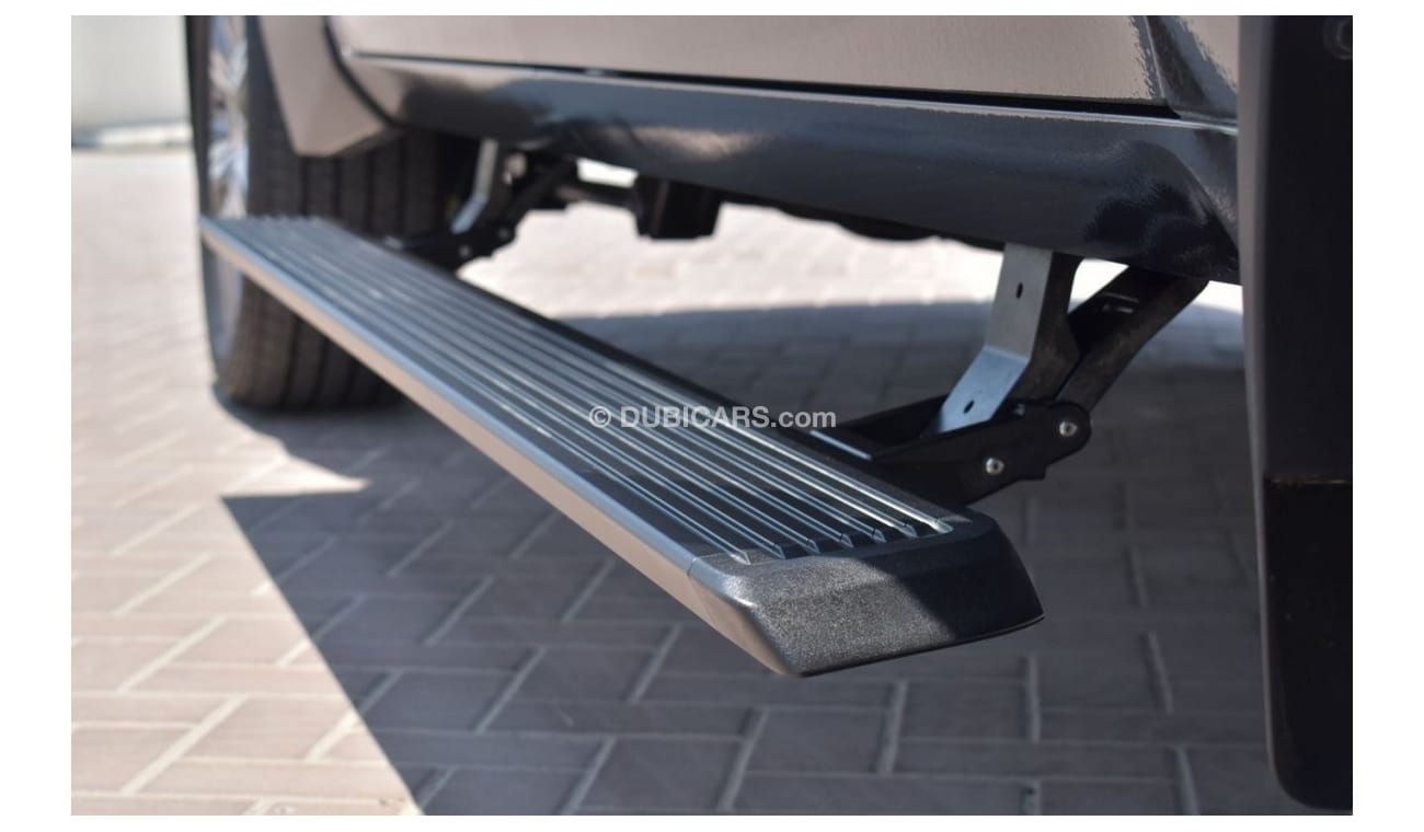 Toyota Tundra Capstone Hybrid 4WD i Force Max. Local Registration +10%