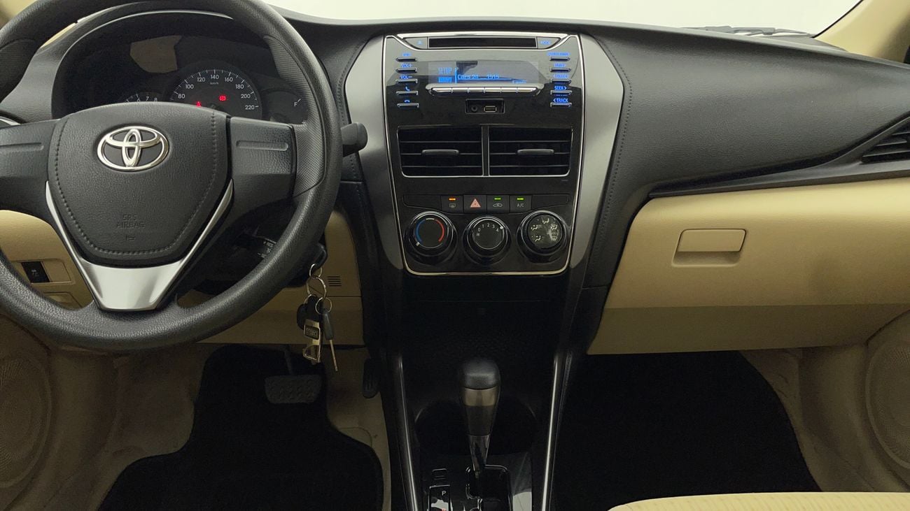 تويوتا يارس SE 1.5 | بدون دفعة مقدمة | اختبار القيادة في المنزل