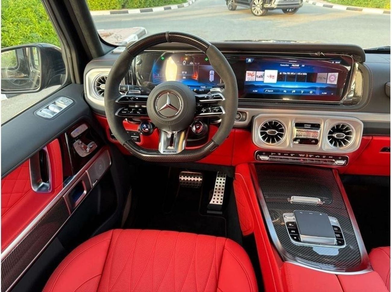 مرسيدس بنز G 63 AMG GCC SPEC UNDER WARRANTY AND SERVICE CONTRACT