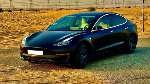 تسلا موديل 3