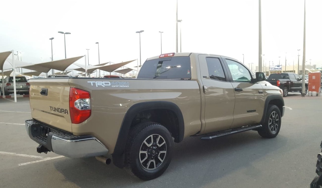 Toyota Tundra TRD DOUBLE CAB- EXCELLENT CONDITION 2017