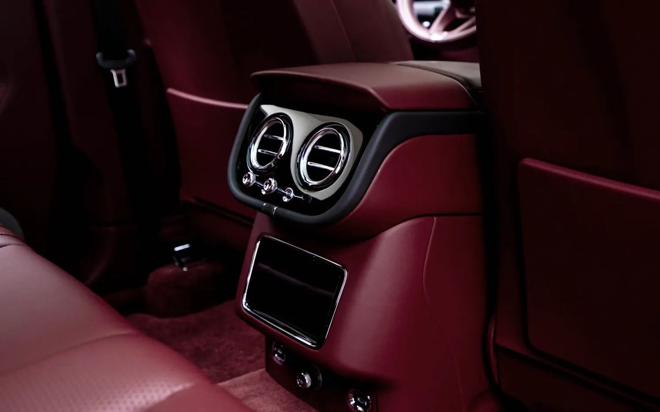 بنتلي بينتايجا S 4.0T - V8 Sports  - GCC Spec - With Warranty and Service Contract