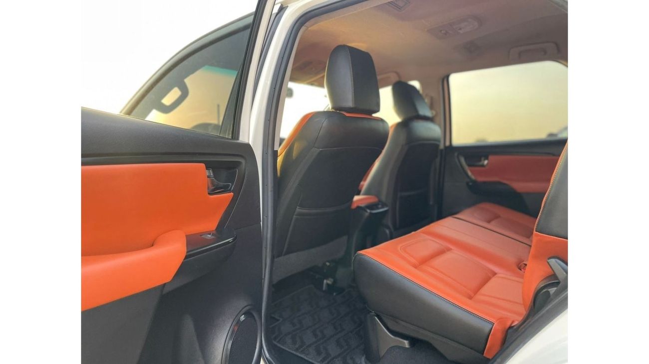 Toyota Fortuner 2017 Toyota Fortuner EXR 2.7L V4 - AWD 4x4 - 7 Leather Seats - Without Accident -