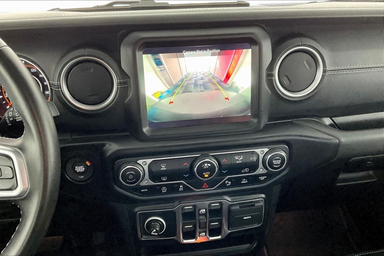 Jeep Wrangler Sahara Plus Unlimited