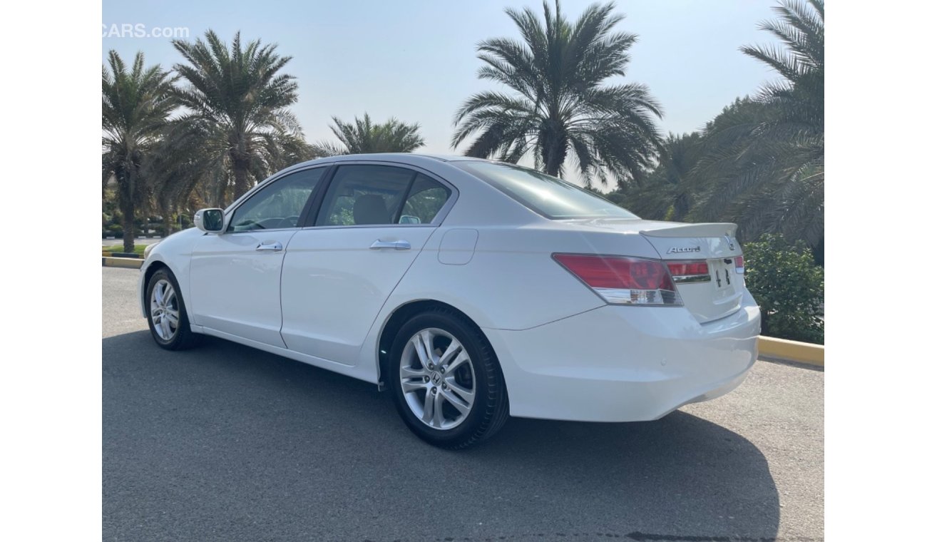 Honda Accord EX Honda Accord model 2012GCC   Cruise Cruise control  Very Very good condition