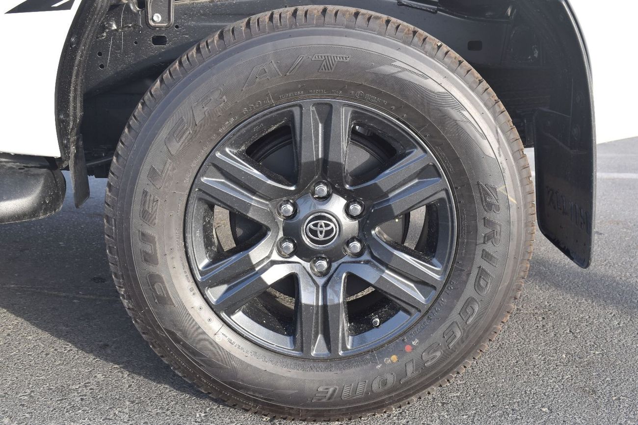 Toyota Hilux 2023 MODEL: TOYOTA HILUX 2.7L M/T SR5