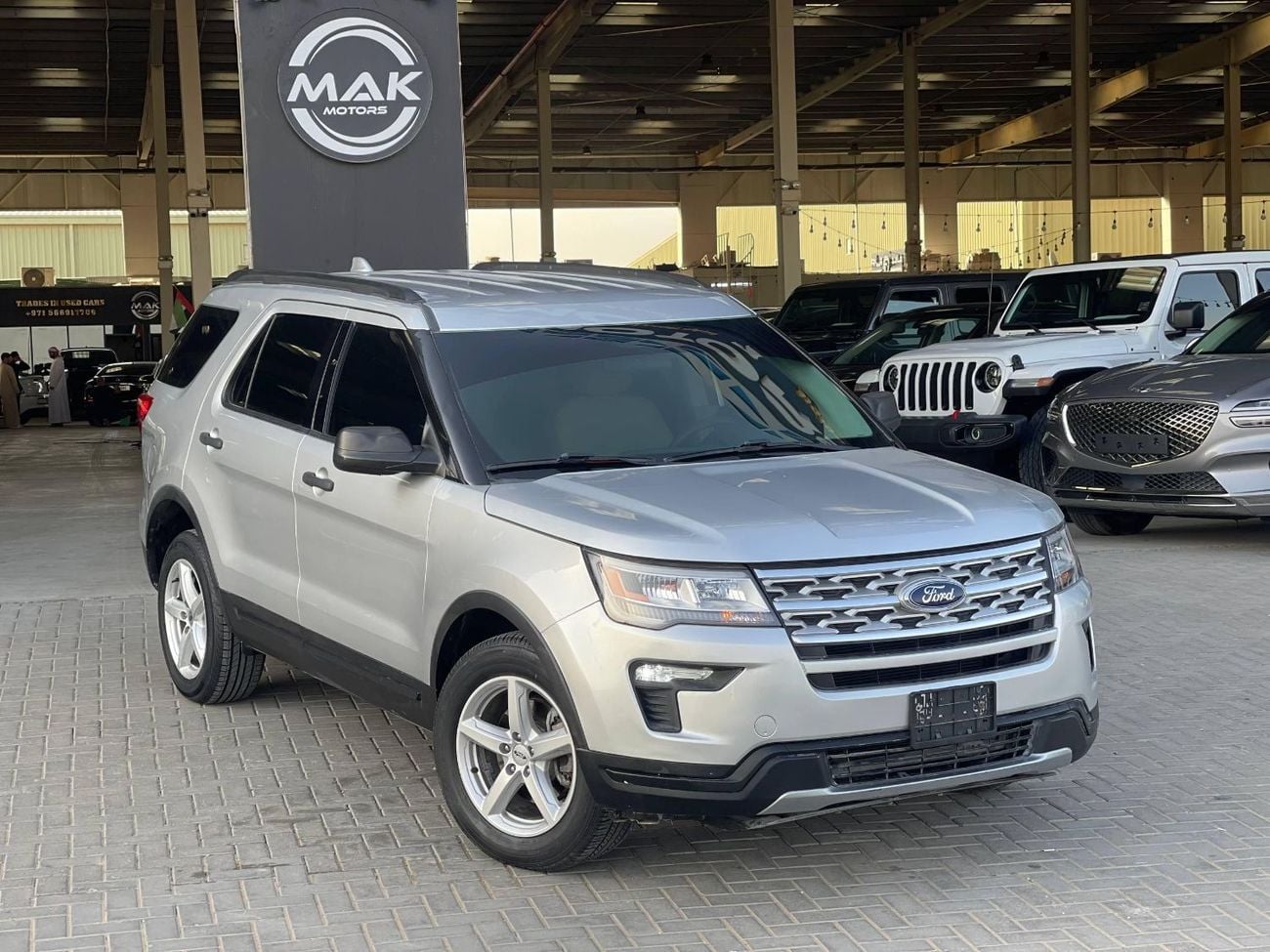 Ford Explorer BASE GCC / 4x4 / 7 SEATERS / DRIVE MODES / LEATHER / RIMS / SUPER CLEAN
