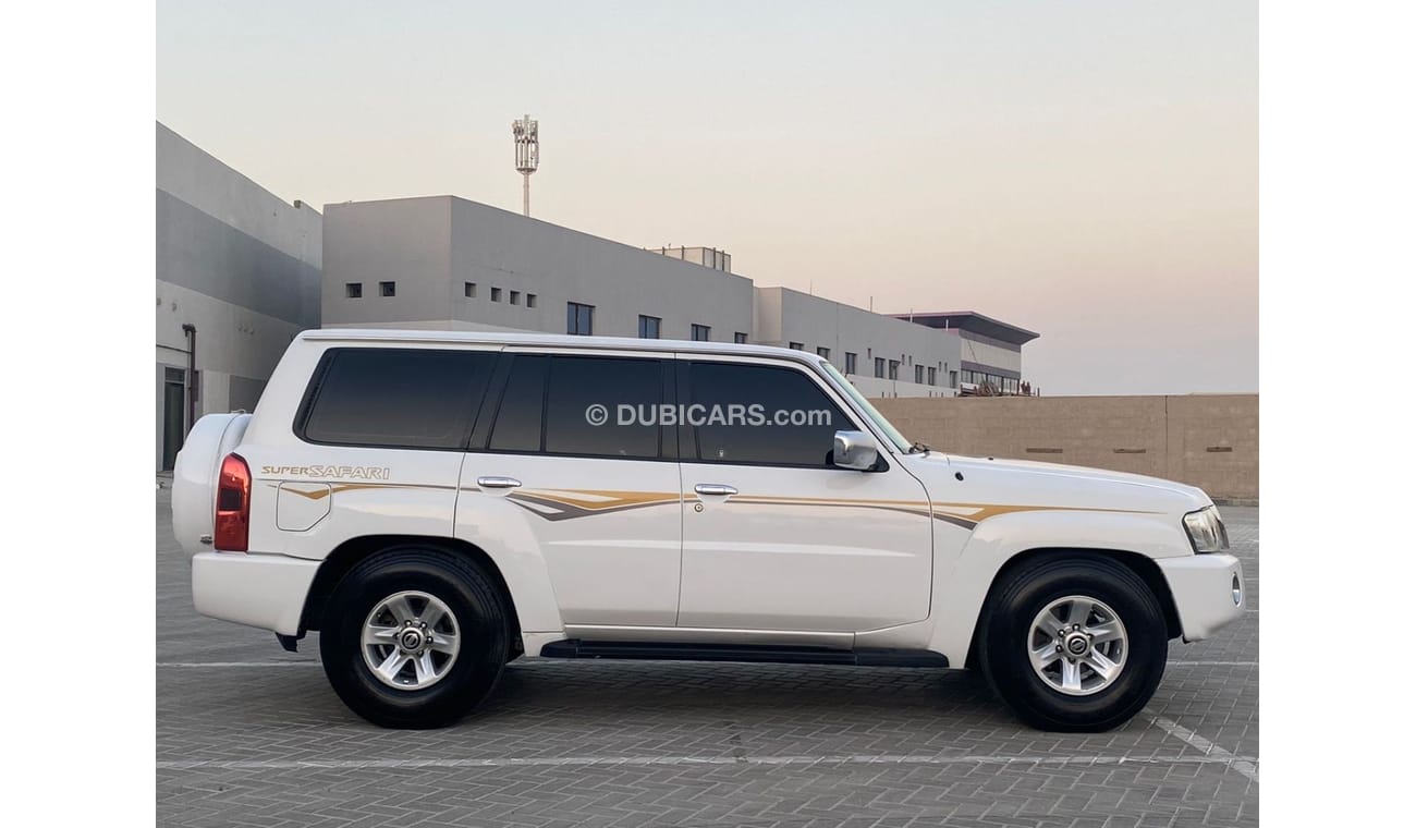 Nissan Patrol Safari