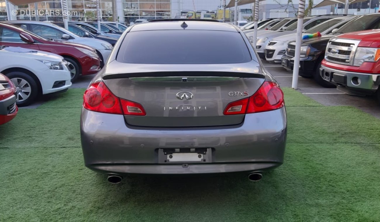 Infiniti G37 Agency dye import - without accidents - number one - manhole - leather - wood - fingerprint - cruise