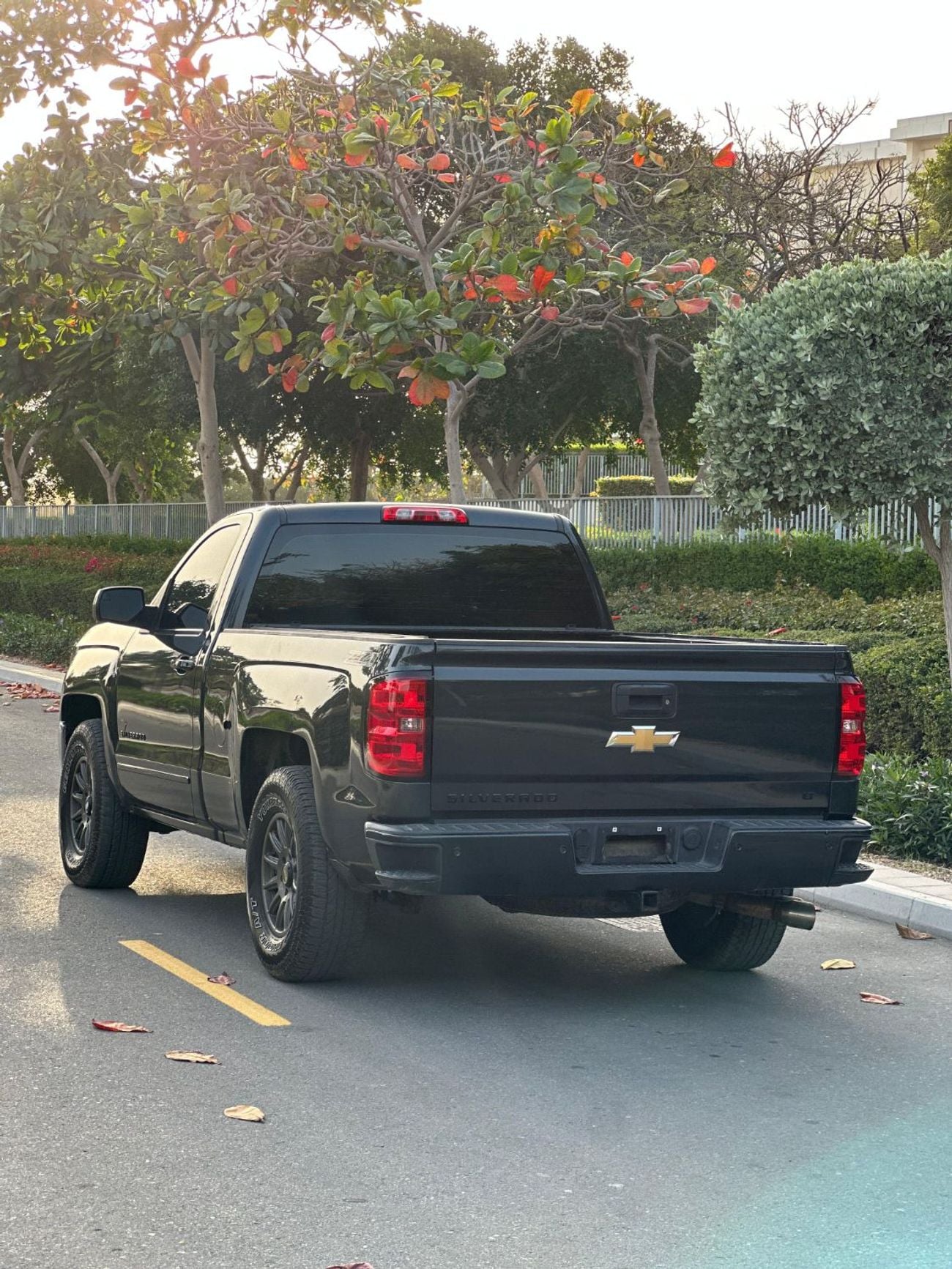 Chevrolet Silverado 1500 REG/CAB LT Z71 CLOTH 1500 C/C LT2 MIDNIGHT ED