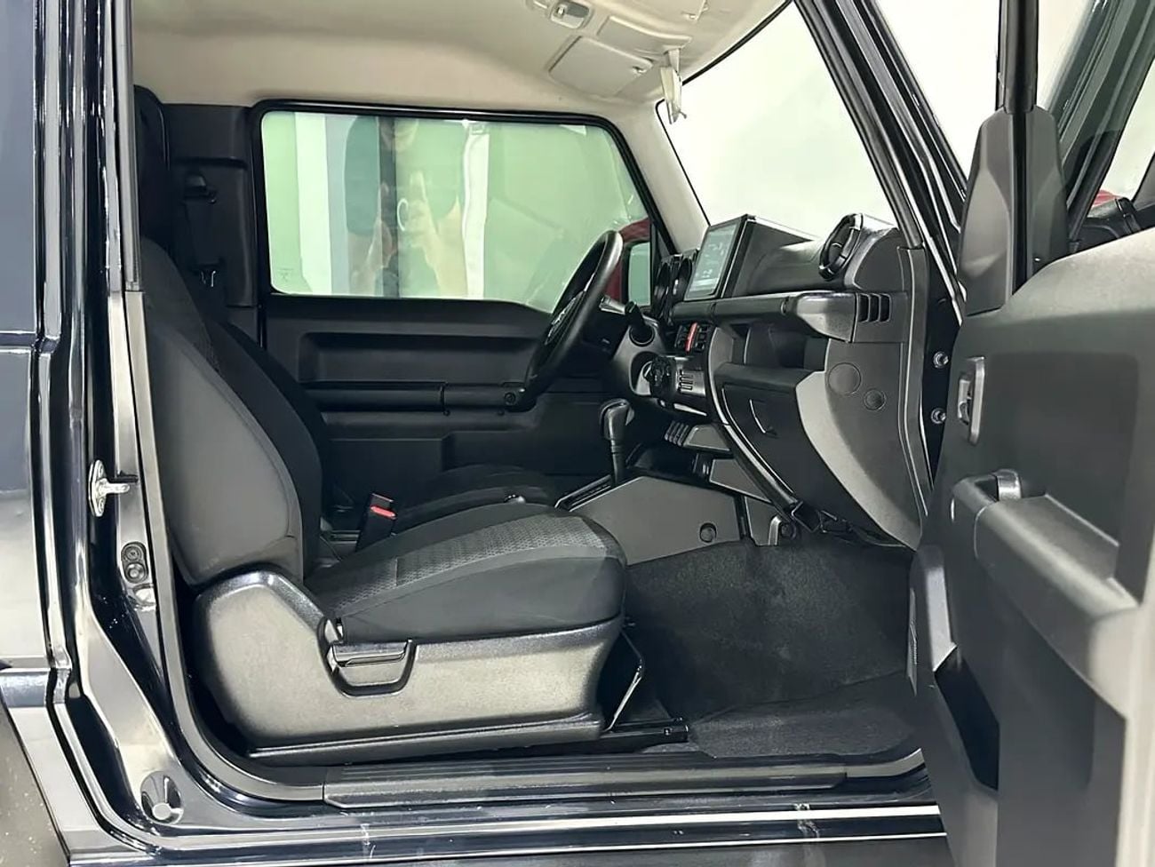 سوزوكي جيمني GL 1.5L (3-Doors)