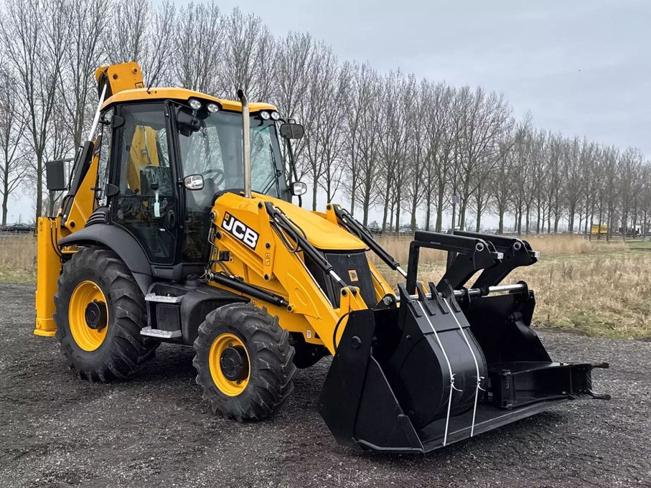 جاي سي بي 3CX BACKHOE LOADER 3 CX EXTENDED DIPPER FULL OPTIONS
