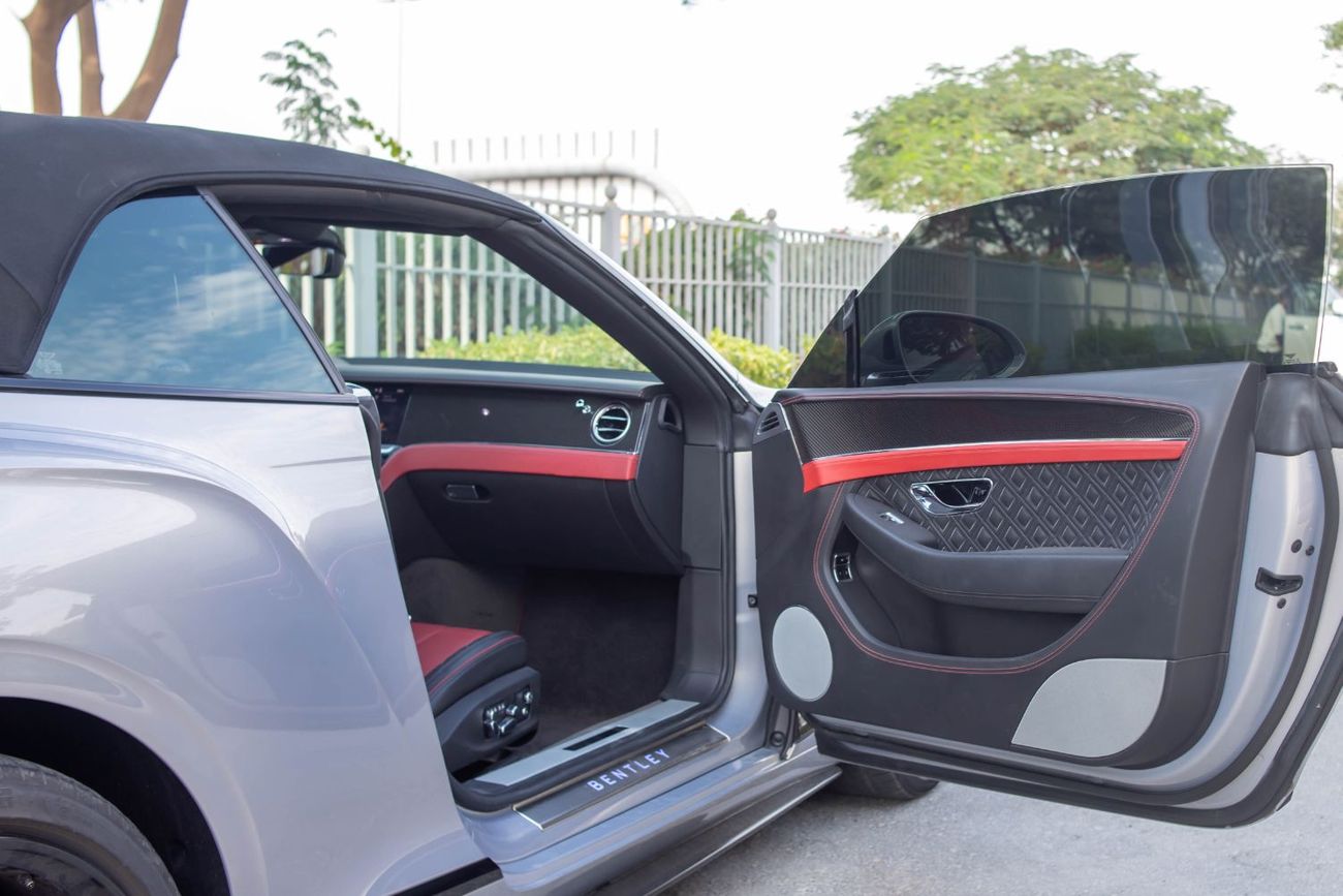 بنتلي كونتيننتال جي تي 4.0T V8