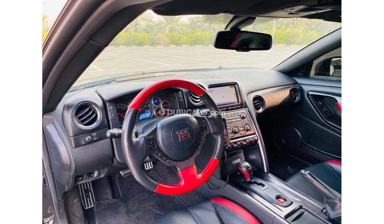 Nissan GTR NISSEN GTR 2013 BLACK EDITION