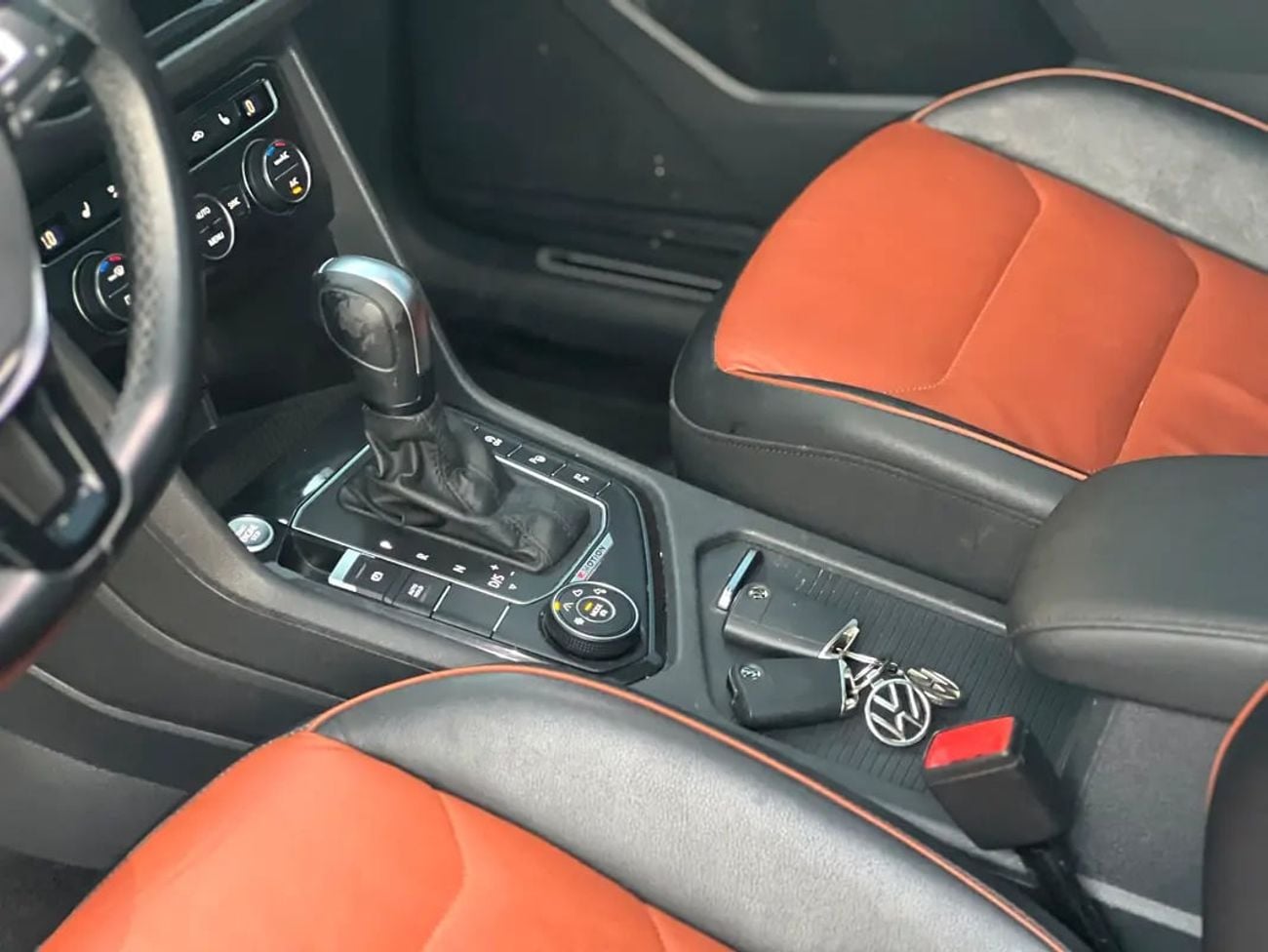 Volkswagen Tiguan SEL 800 P.M | SEL GCC Specs