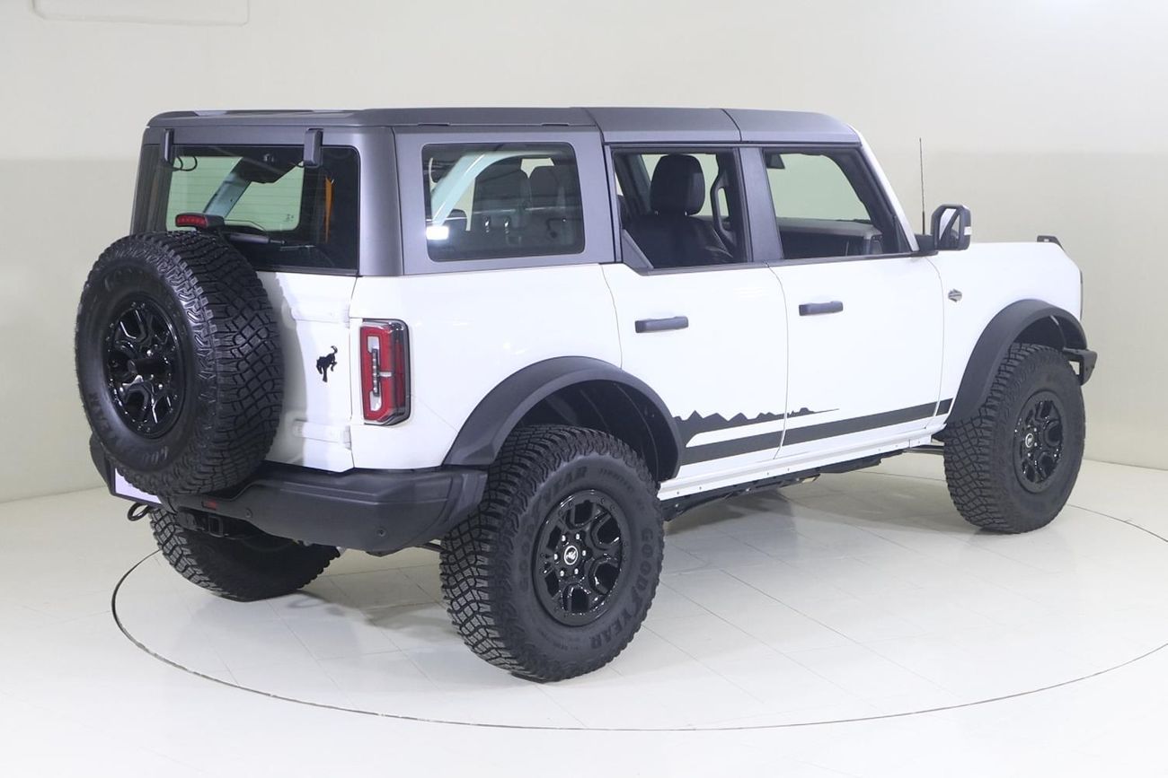 فورد برونكو Wildtrak 2.7L (4 Seater)