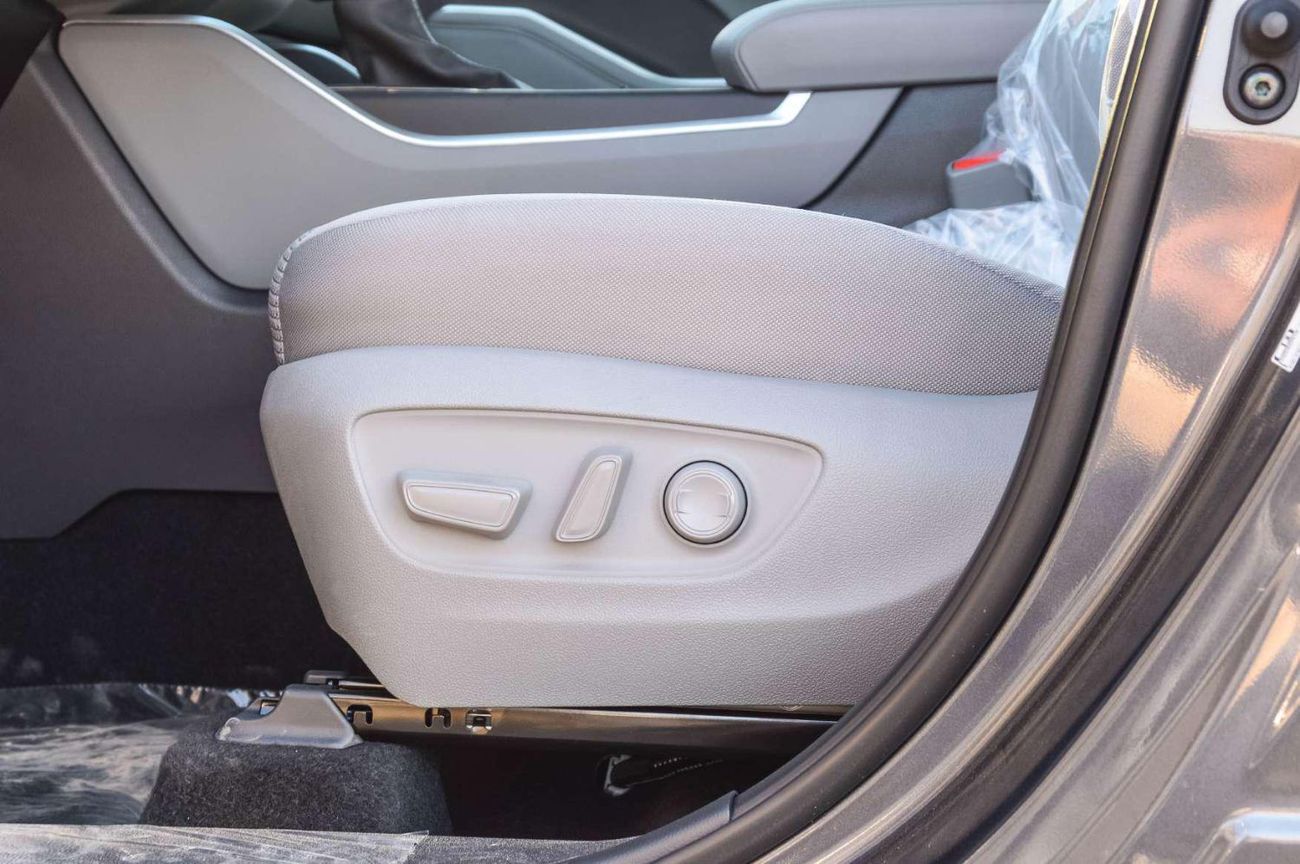 Toyota Highlander TOYOTA HIGHLANDER GLE HYBRID 2.5L FWD AT SUV 2025