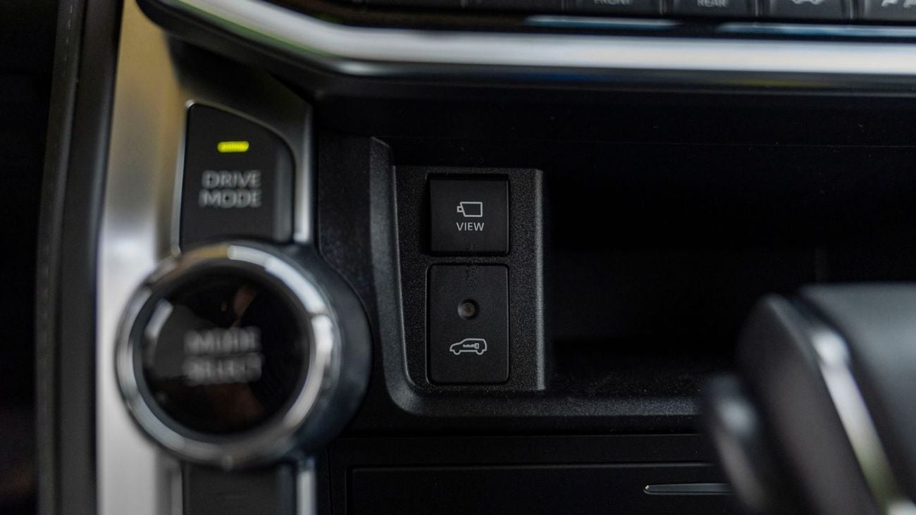 Toyota Land Cruiser VXR 3.5L TWIN TURBO FULL OPTION 2025