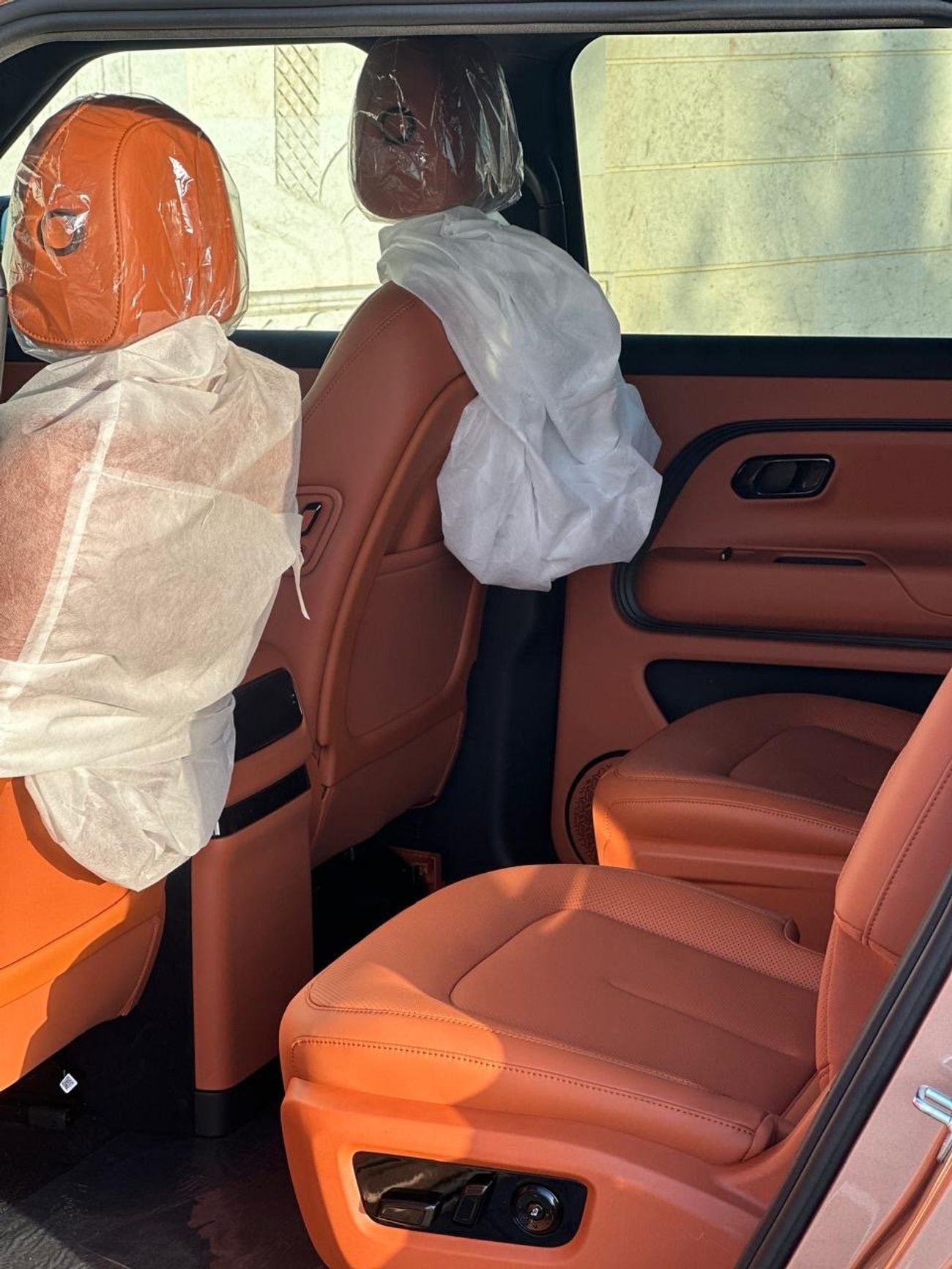 روكس أداماس