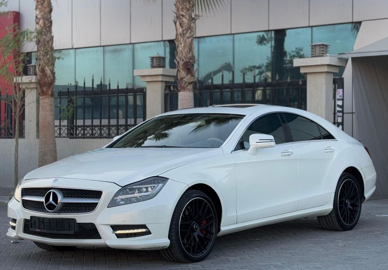Mercedes-Benz CLS 500 Std 4.7L