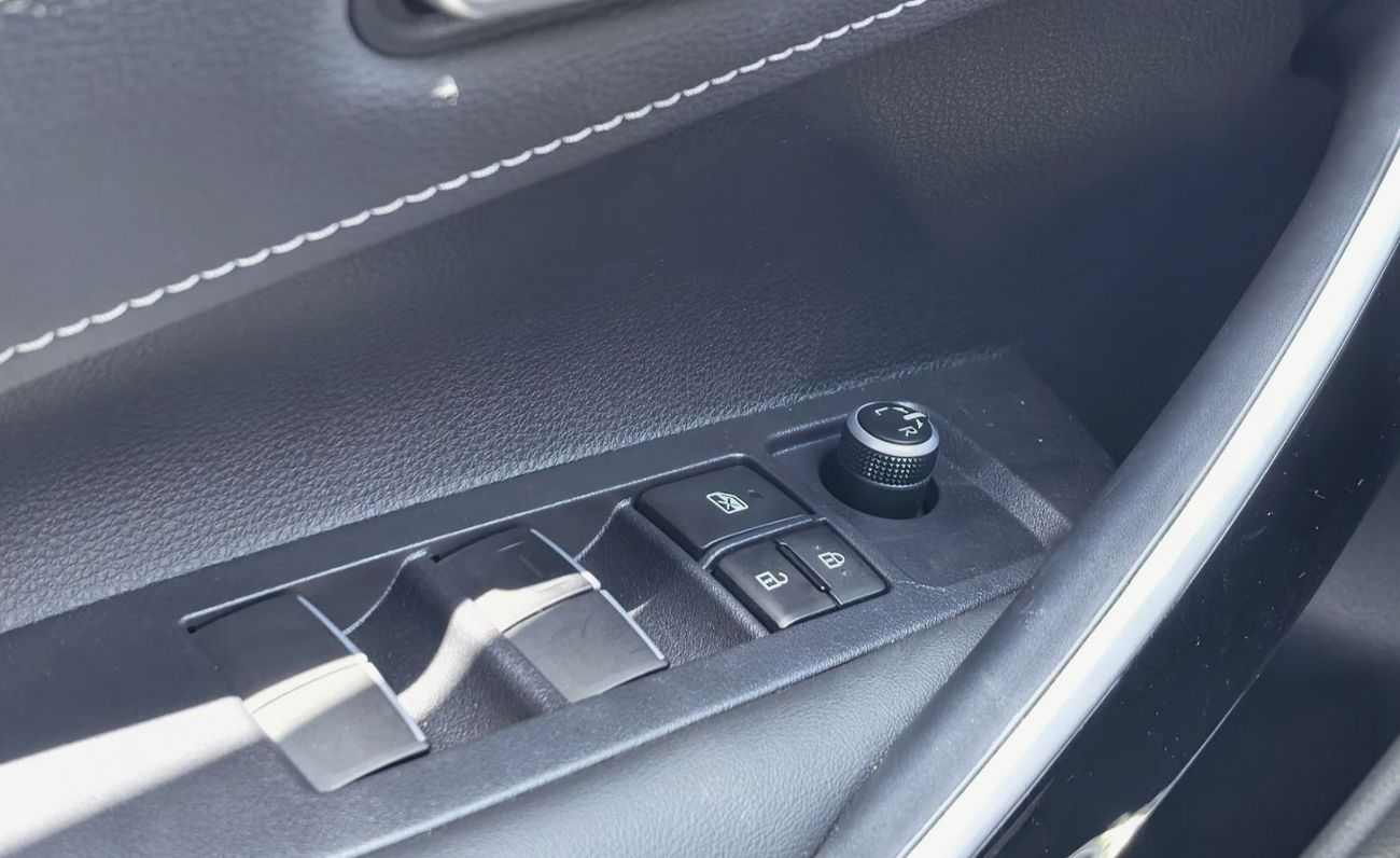 تويوتا كورولا TOYOTA COROLLA 1.8L HYBRID ELITE FULL OPTION (CHINESE SPEC)