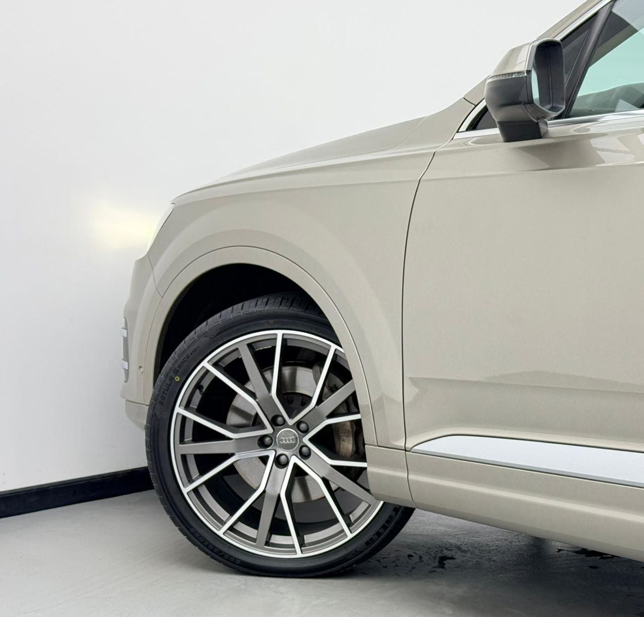 Audi Q7 45 TFSI quattro 3.0L 2017 Audi Q7 45 TFSI Quattro, Full Audi Service History, 7 Seater, Excellent Co