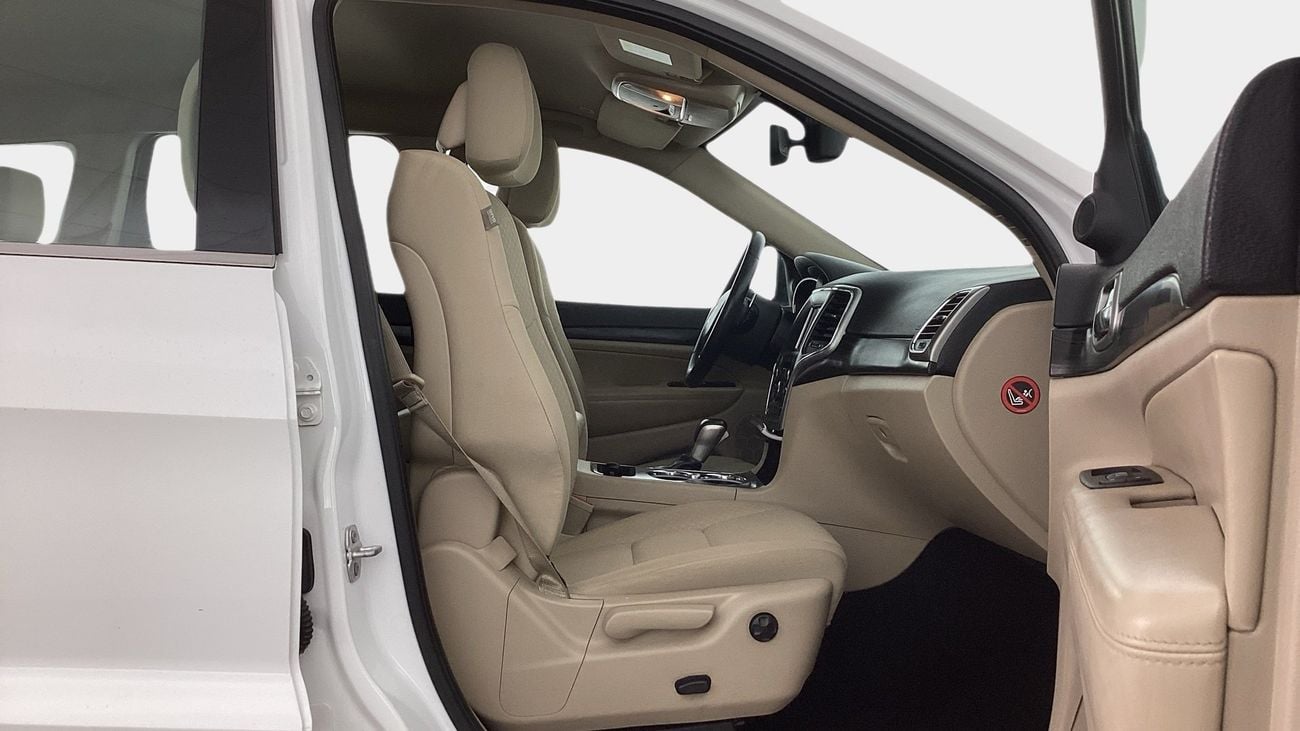 Jeep Grand Cherokee LAREDO | Guaranteed Warranty | 0 Down Payment