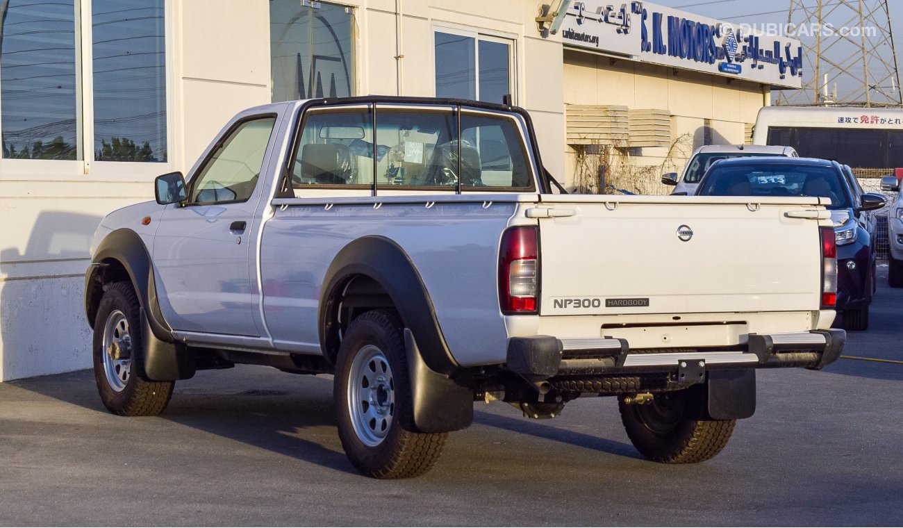 نيسان NP 300 HARDBODY