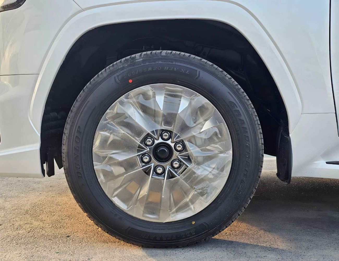 Toyota Land Cruiser VXR-Z TWIN TURBO / 3.5L PETROL V6 4WD / 360* CAMERA / RADAR / HEADUP DISPLAY /JBL SPKRS (CODE#LCVXRZ