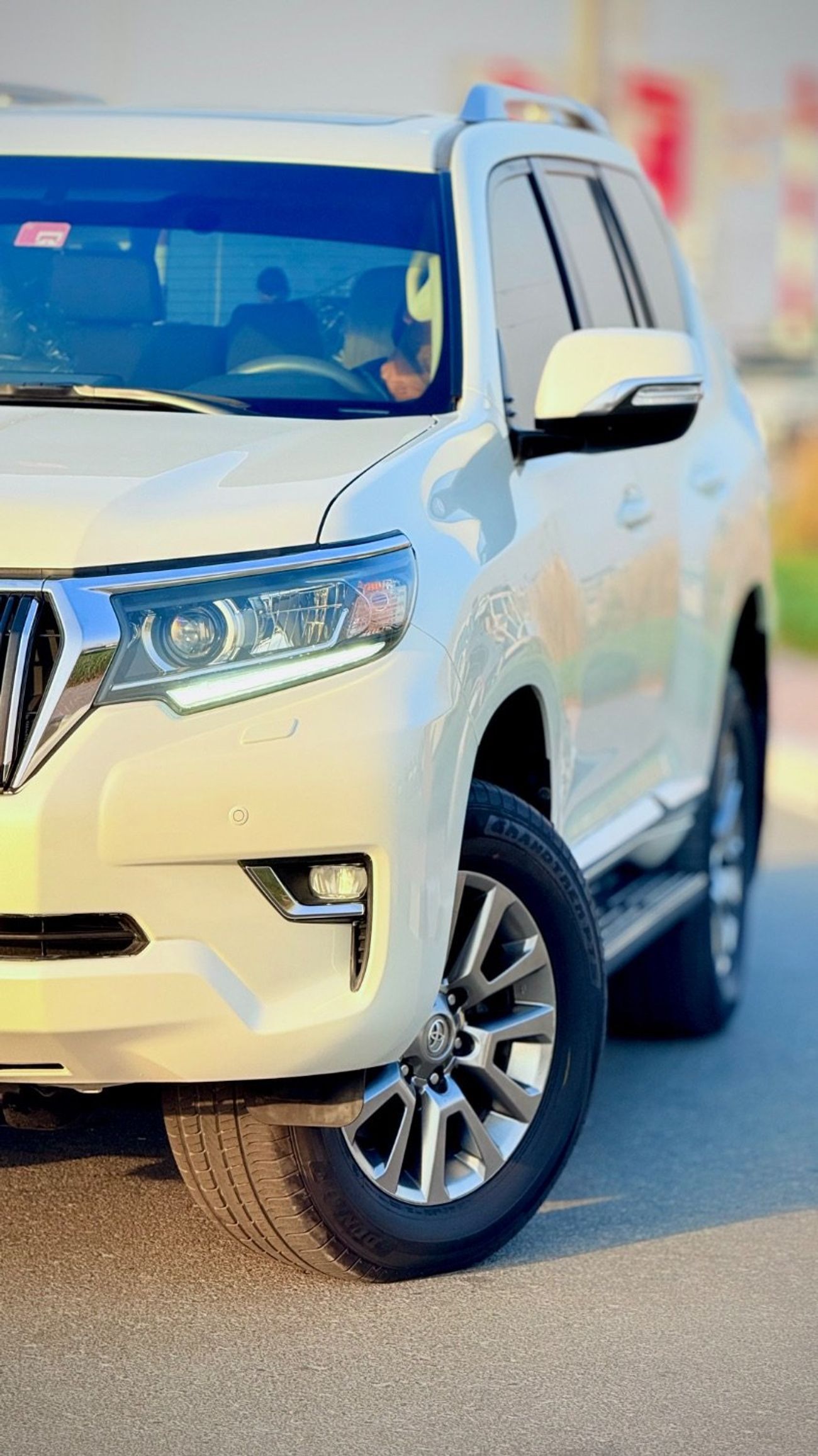 Toyota Prado VXR 2018 Model LHD Full Option GCC Specification Sunroof, Coolbox, Leather Seats, Electric Seats Top