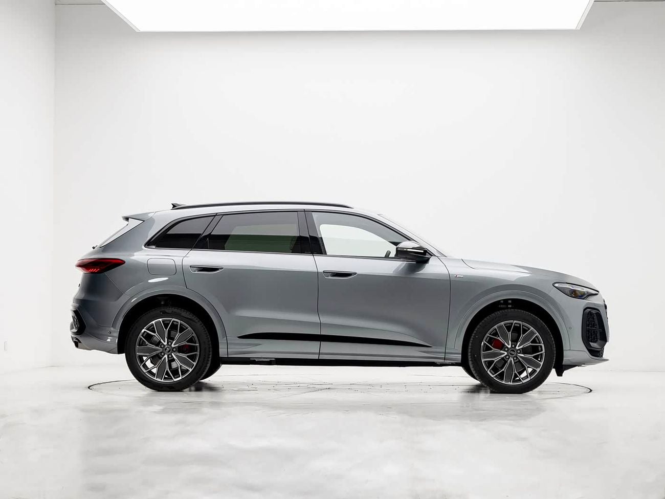 Audi Q5 Audi Q5L: 10 Million Users Exclusive Edition