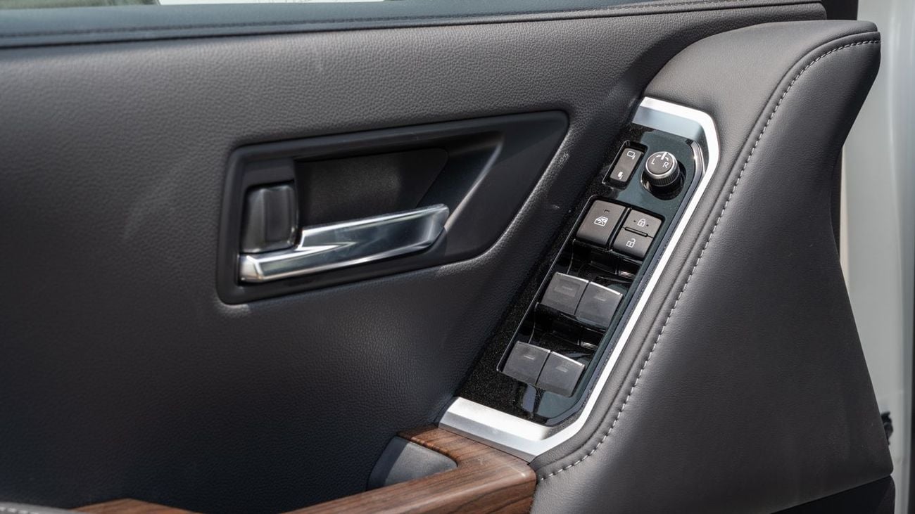 تويوتا لاند كروزر TOYOTA LANDCRUISER 3.3 GXR MID A -2025YM