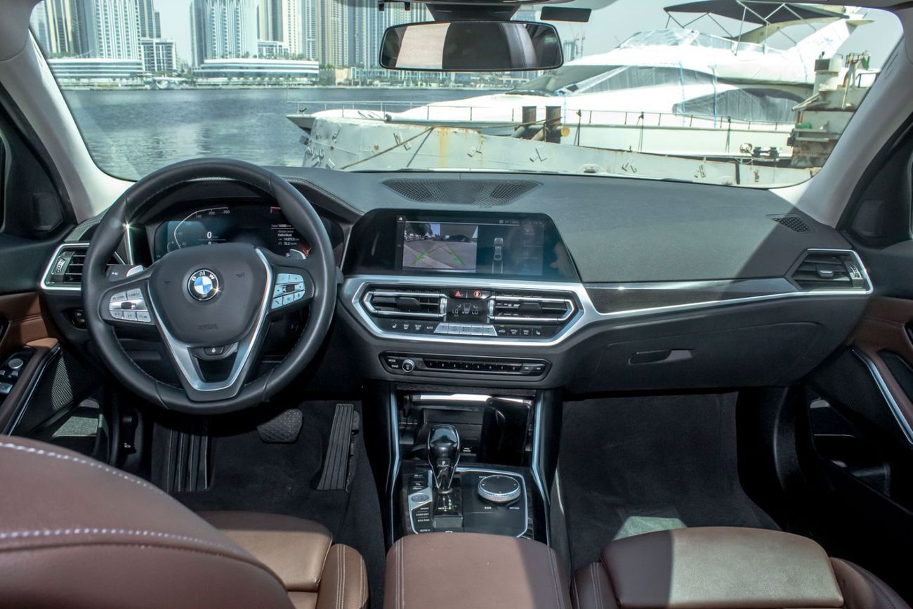 بي أم دبليو 320 Luxury Line