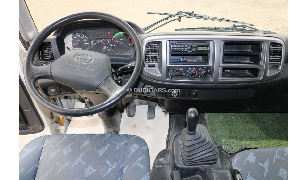 Hino 500 TIPPER TRUCK WITH JACK