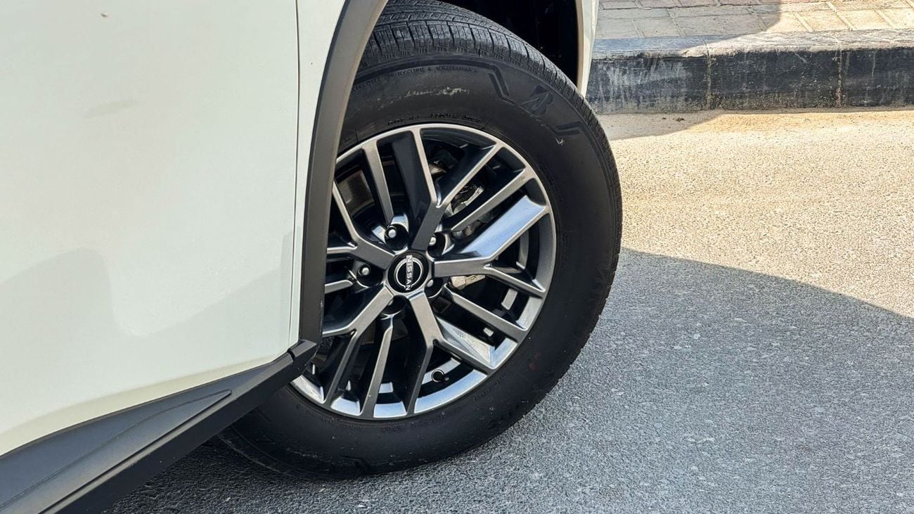 نيسان إكس تريل S 2.5L (169 HP) FWD (5 Seater)