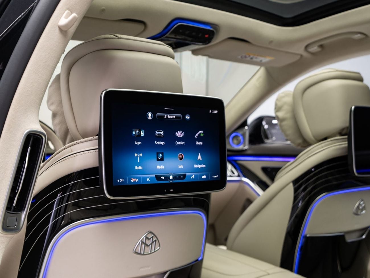Mercedes Maybach S680 Maybach BUY NOW, PAY 2027 | THE BLACKLINE STANDARD | 2027 Mercedes Warranty + Service Contract, Low KMs, GCC