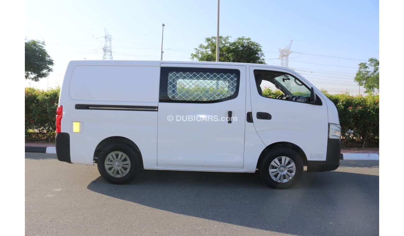 نيسان أورفان لوحة فان Std نيسان فان ديليفري  حموله 5 راكب موديل 2016 جير عادي
