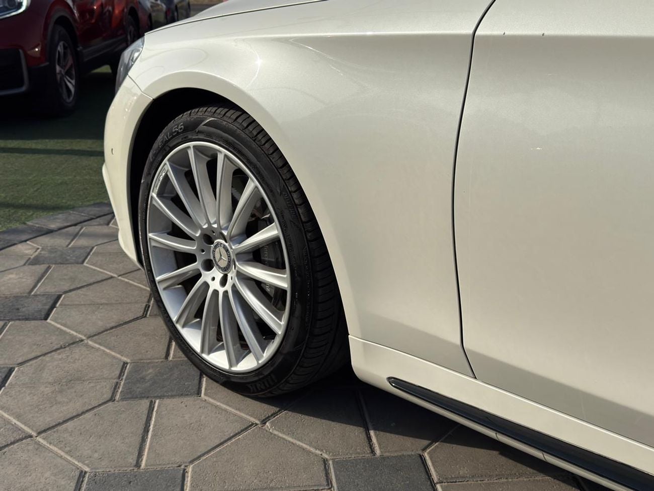 Mercedes-Benz S 500