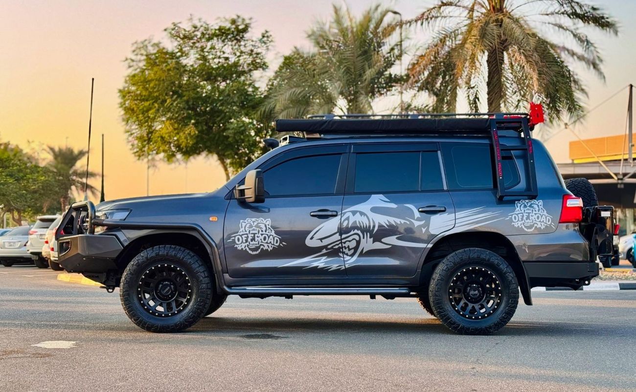 Toyota Land Cruiser HEAVY OFF ROAD MODIFICATION | 2018 | RHD | 4.5L DIESEL ENGINE | (AT) | AWNING CAMPING TENT