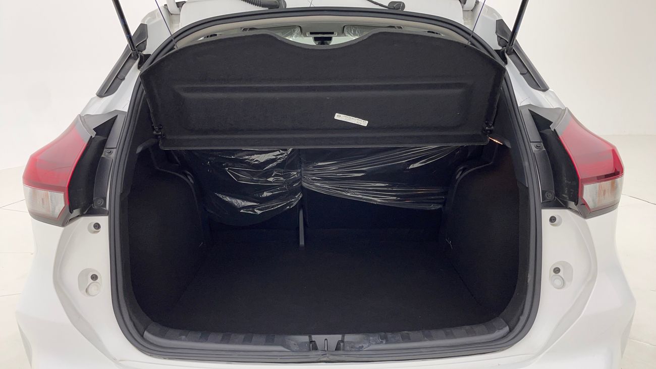 Nissan Kicks SL + BOSE AUDIO 1.6 | Zero Down Payment | Free Home Test Drive