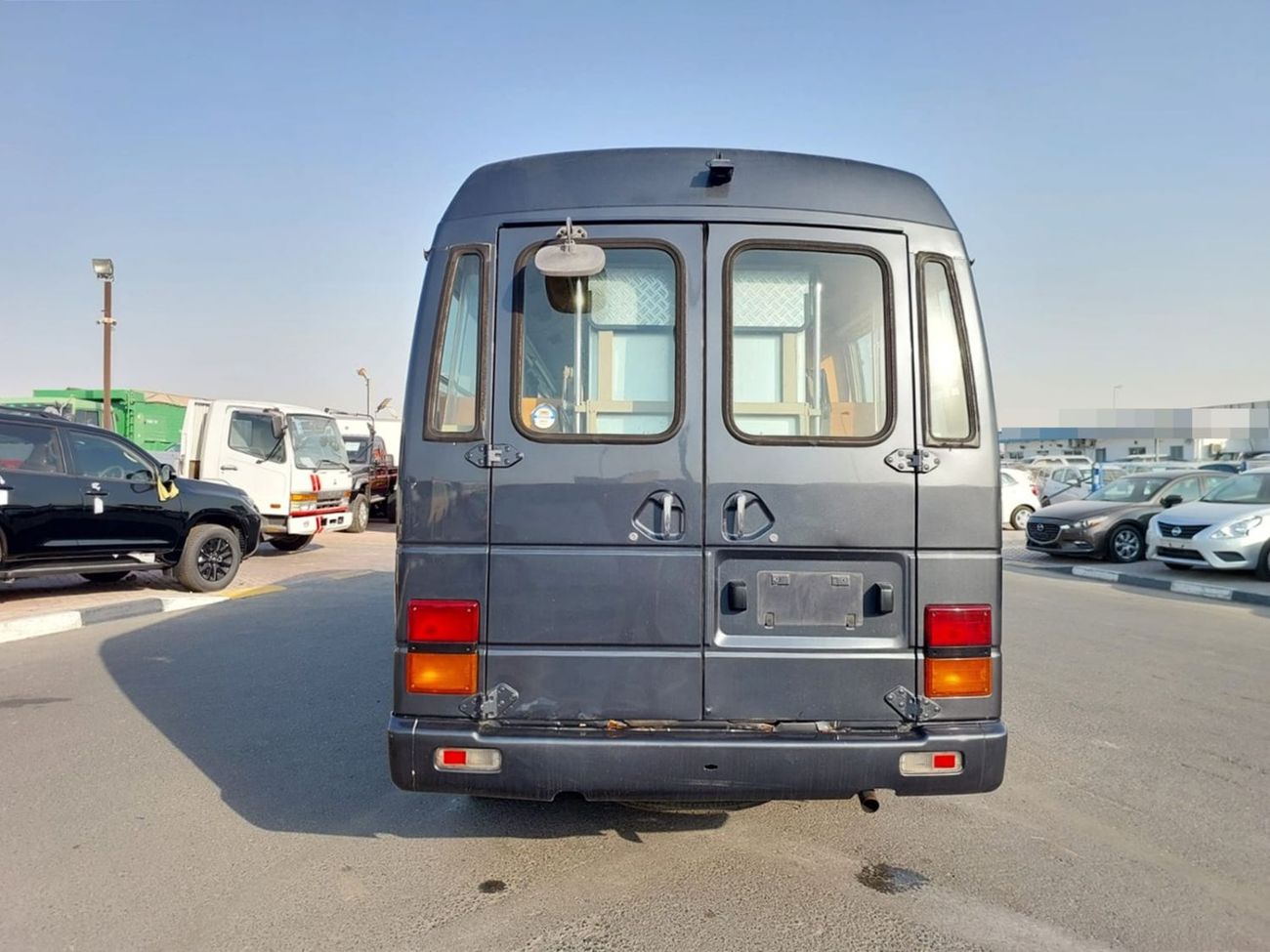 نيسان سيفيليان NISSAN CIVILIAN BUS 1995 RHD 4.1 L DIESEL MANUAL(PM00513)