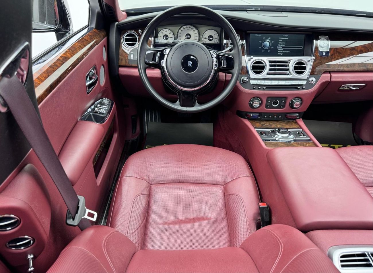 Rolls-Royce Ghost Std 6.6L 2011 Rolls-Royce Ghost, Full Service History, GCC