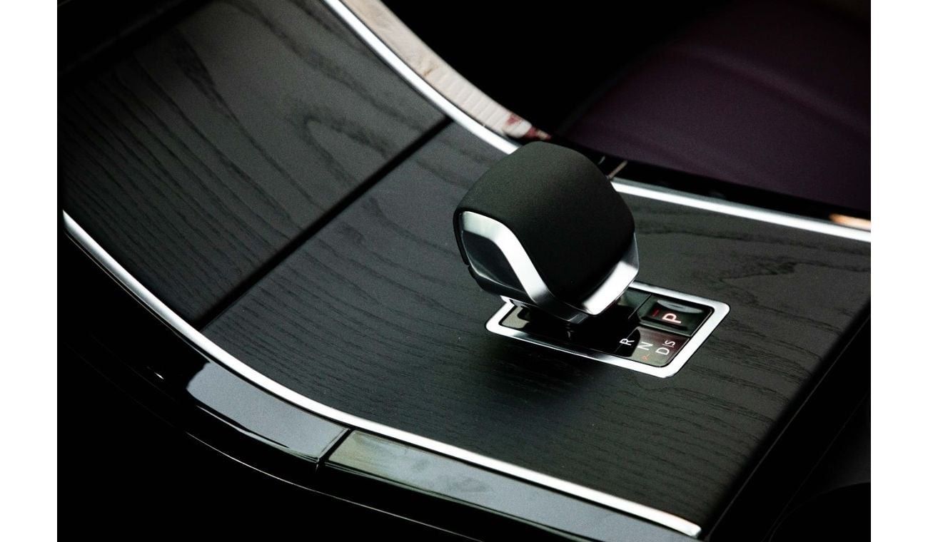 Land Rover Range Rover Evoque SE P250 R DYNAMIC | 3,907 P.M  | 0% Downpayment | Brand New!