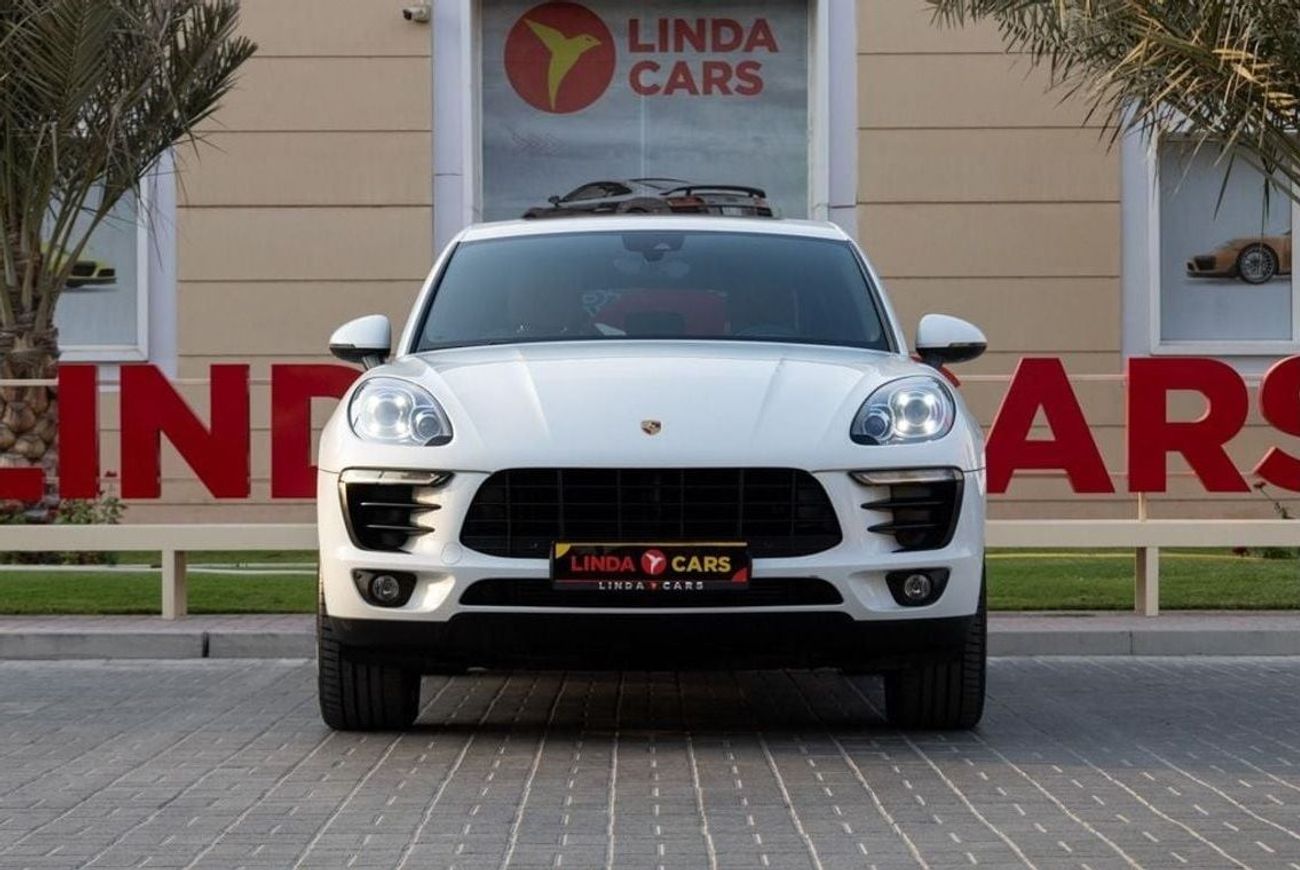 Porsche Macan Std 2.0L (252 HP) Porsche Macan 2018 GCC under Warranty with Flexible Down-Payment.
